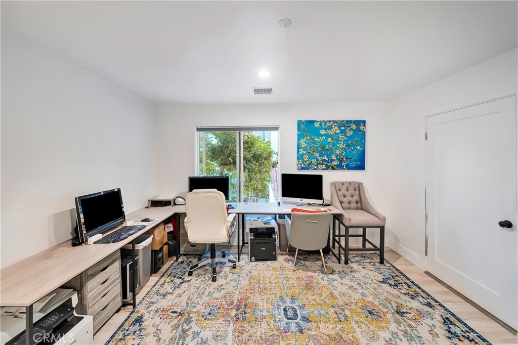 4330 4332 Alhama Dr Property Photo 41