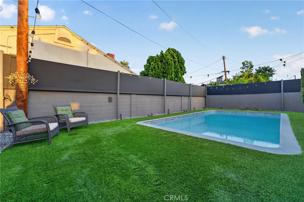 7350 Donna Property Photo 5