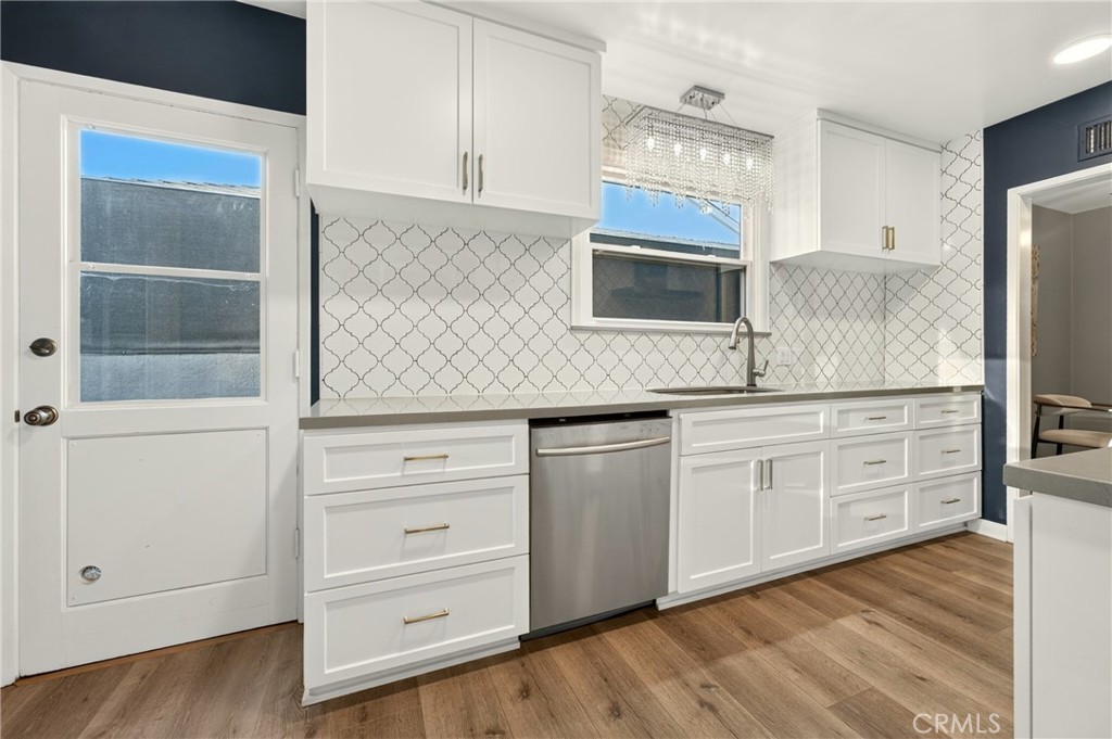 7350 Donna Property Photo 8