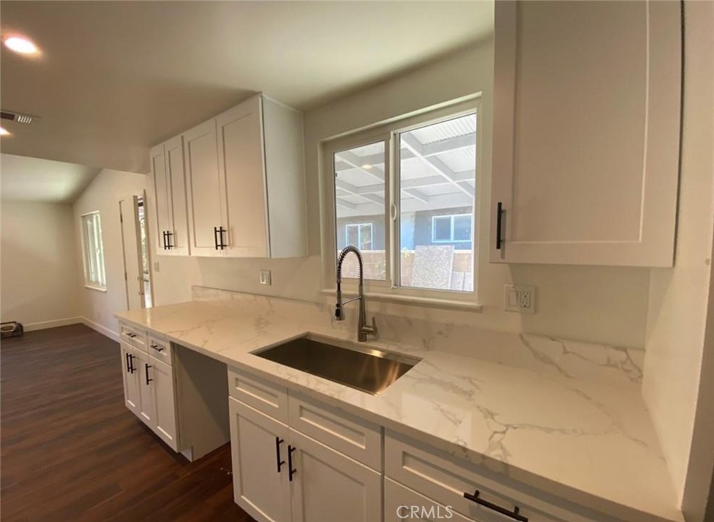 44010 Carolside Property Photo 5