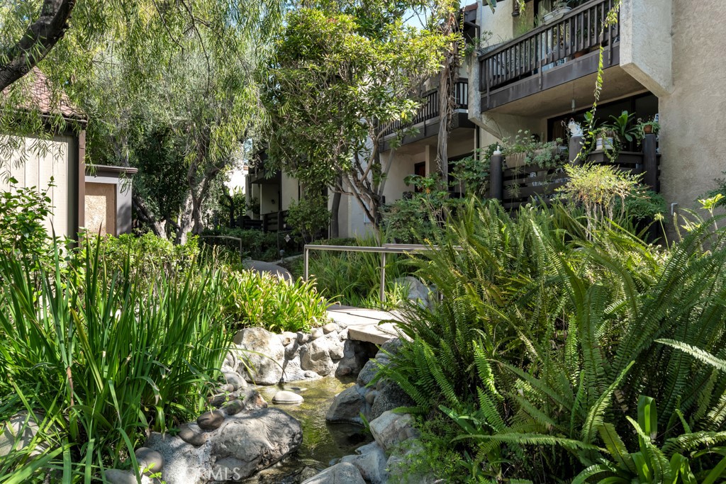 21931 Burbank Boulevard 25 Property Photo 49