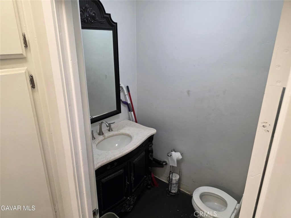 902 W Lancaster Boulevard Property Photo 17