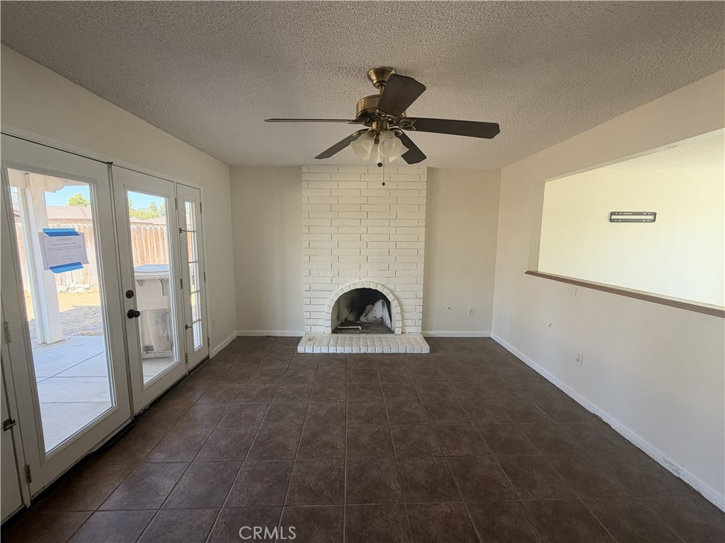 2801 Belden Property Photo 7