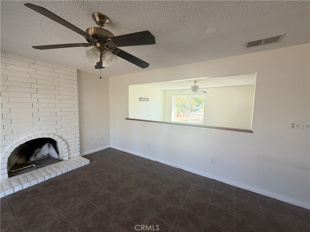 2801 Belden Property Photo 8