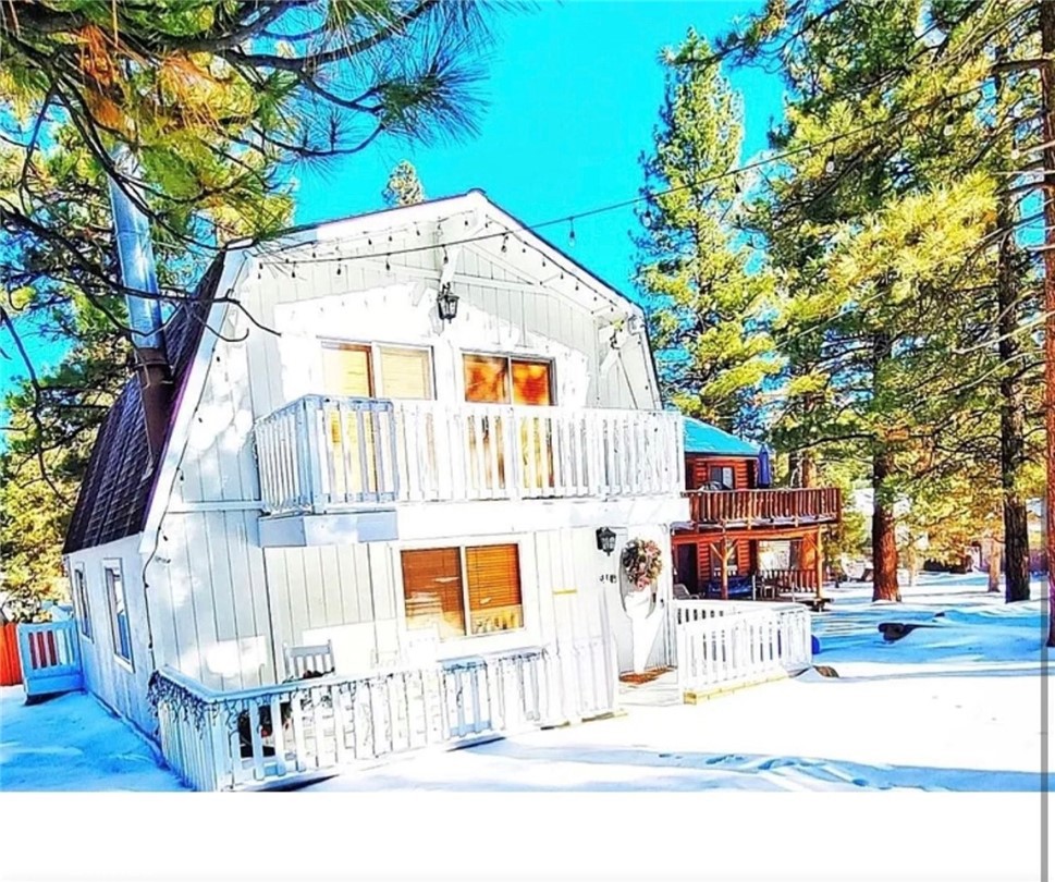 2017 Manzanita Lane Property Photo 1