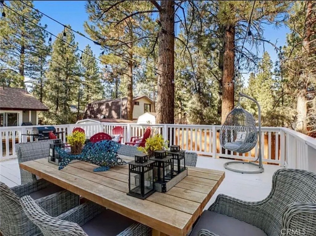 2017 Manzanita Lane Property Photo 3