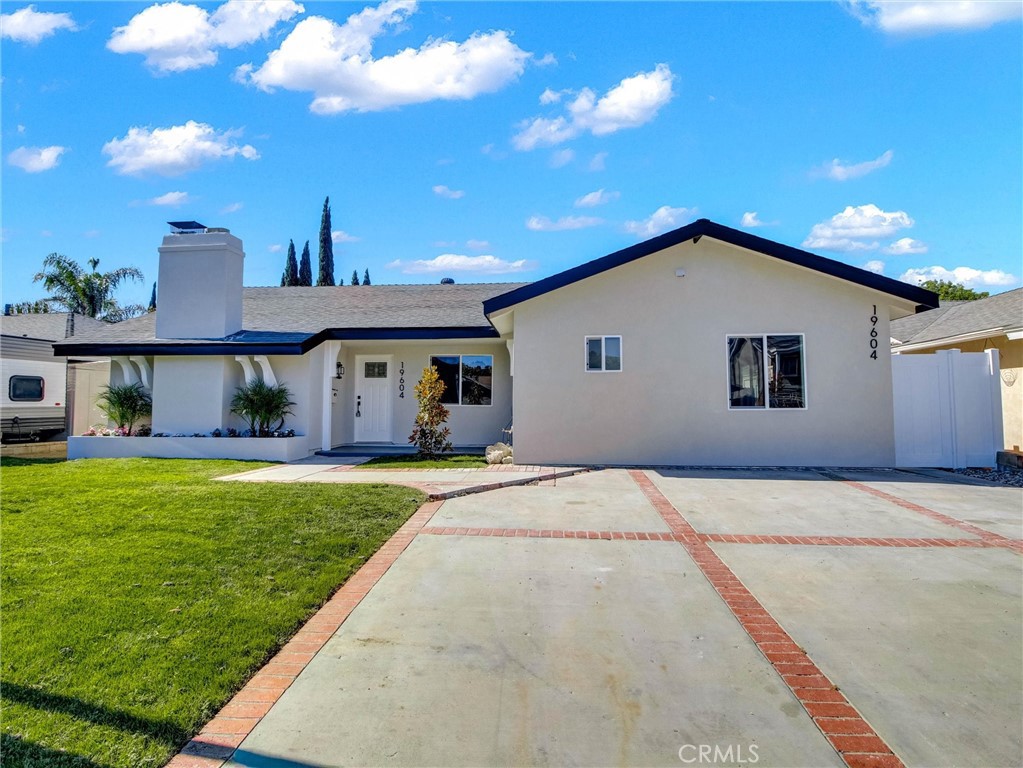 19604 Delight Street Property Photo 3