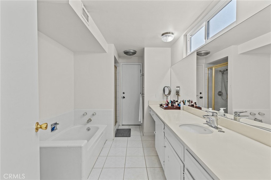 5522 Murietta Avenue Property Photo 29