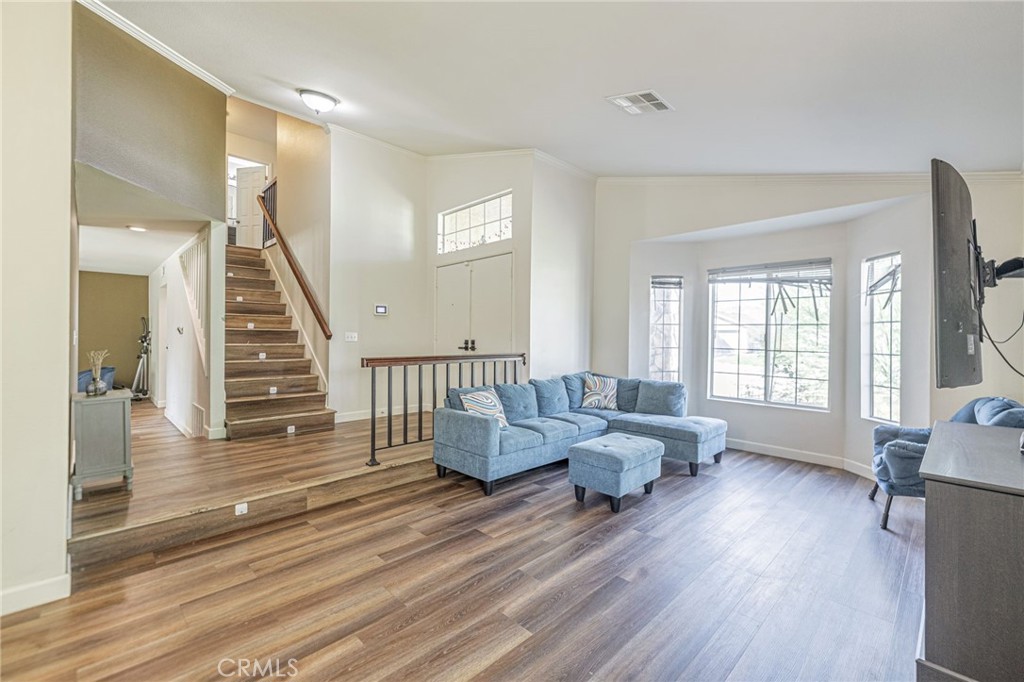 1234 Samra Property Photo 3