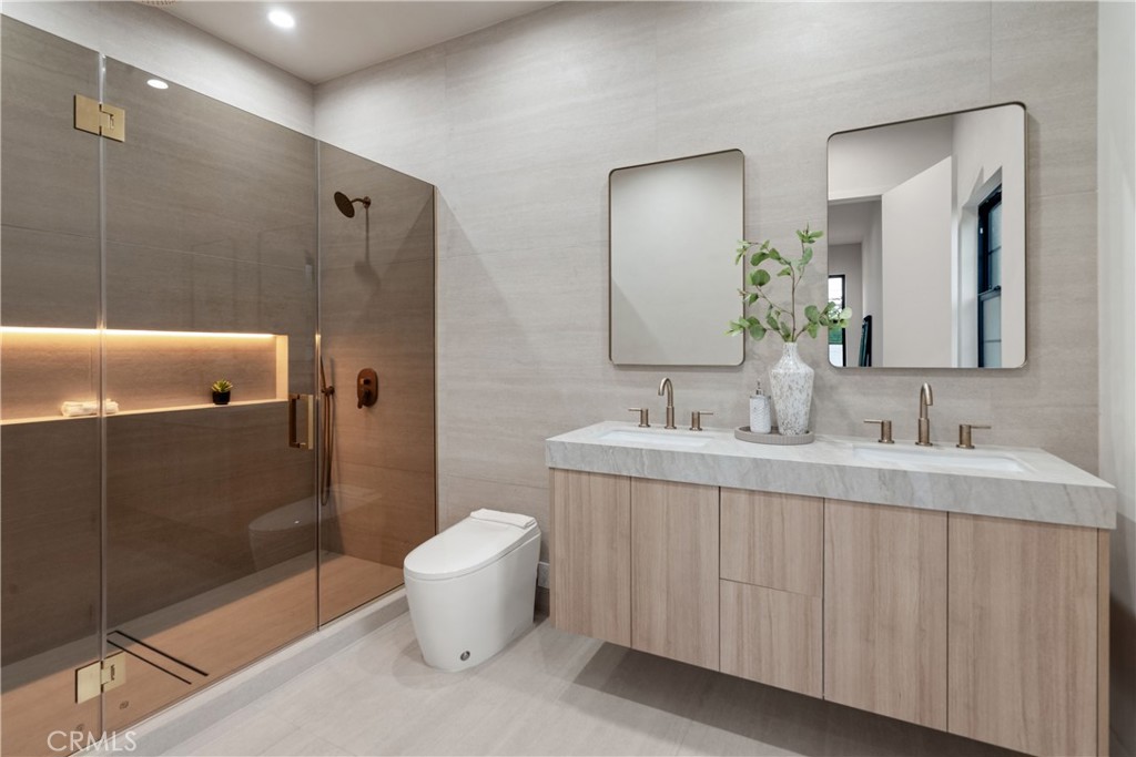 18023 Tiara Property Photo 18