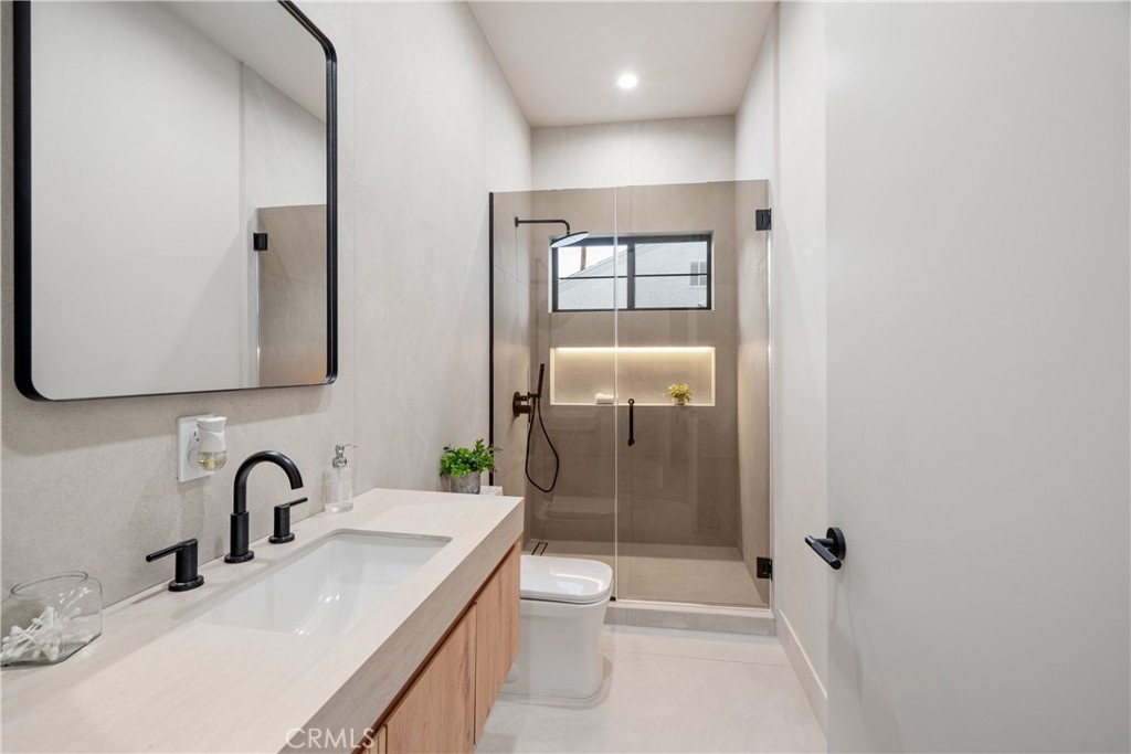 18023 Tiara Property Photo 29
