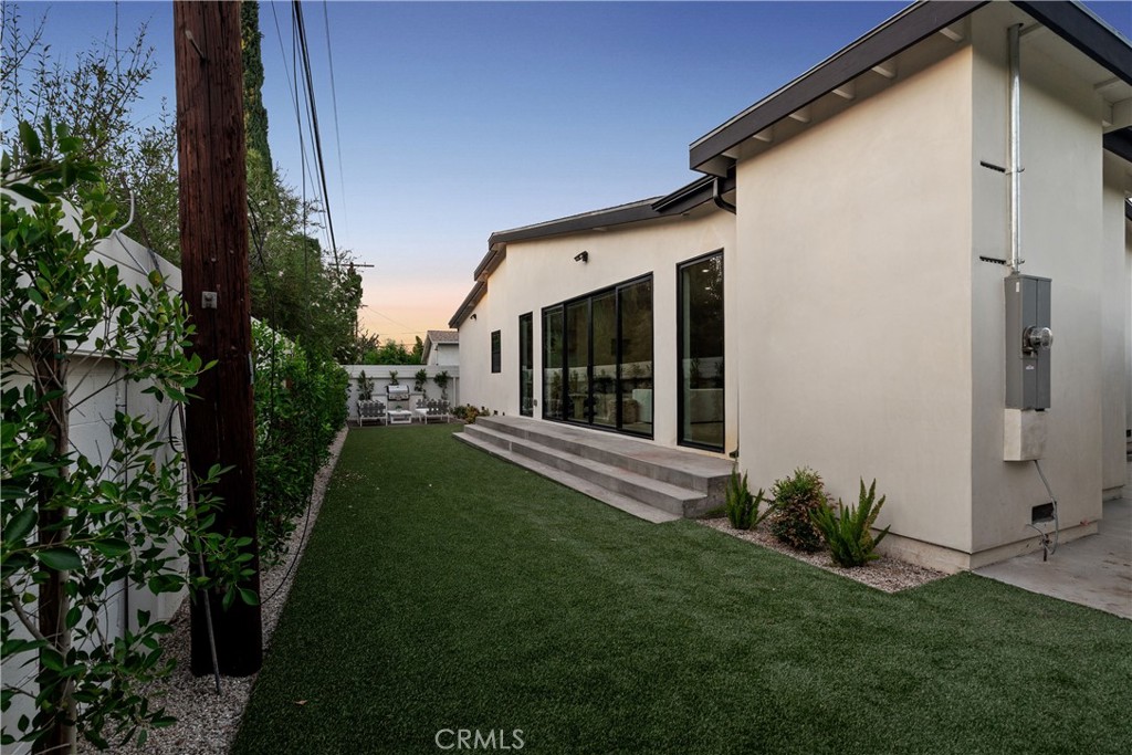 18023 Tiara Property Photo 32