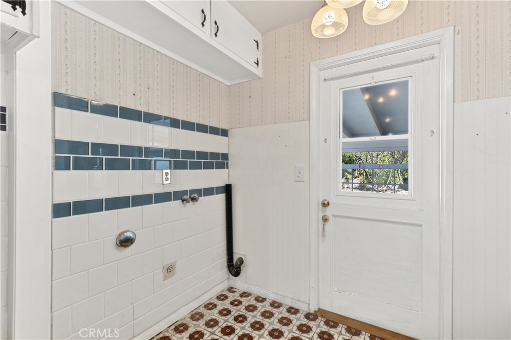 17225 Horace Property Photo 8