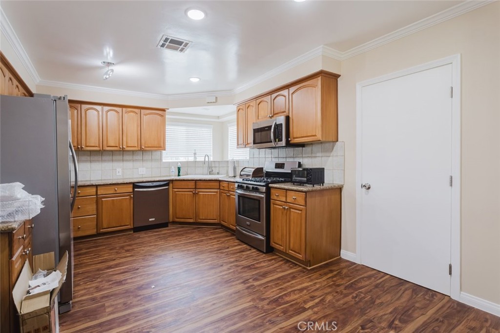 10500 Dempsey Avenue Property Photo 17
