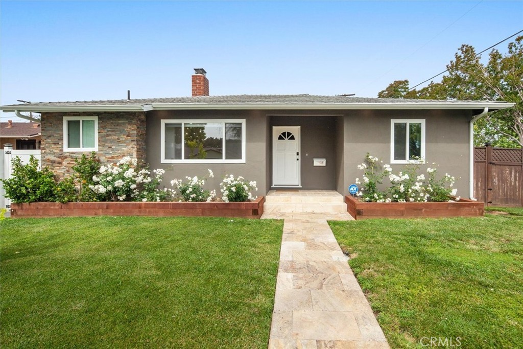 5857 Willis Avenue Property Photo 1