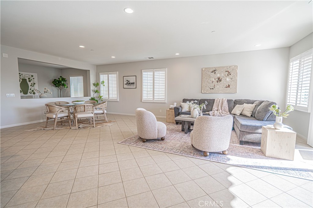 20311 Amorette Ct Property Photo 11