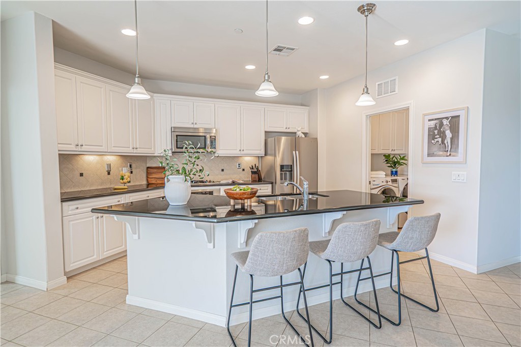 20311 Amorette Ct Property Photo 12