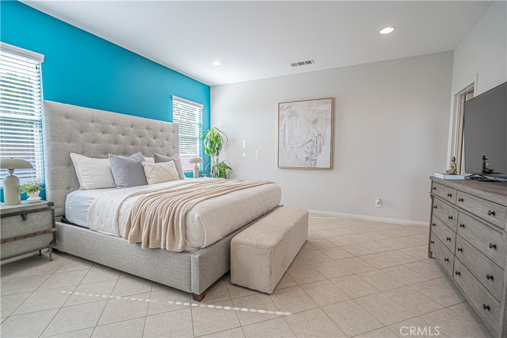 20311 Amorette Ct Property Photo 16