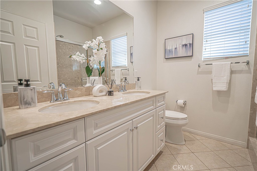 20311 Amorette Ct Property Photo 24