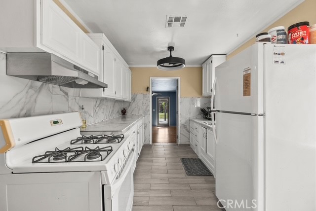 509 Larry Property Photo 9