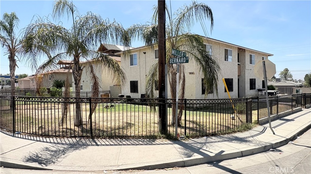 1303 Bernard Property Photo 1