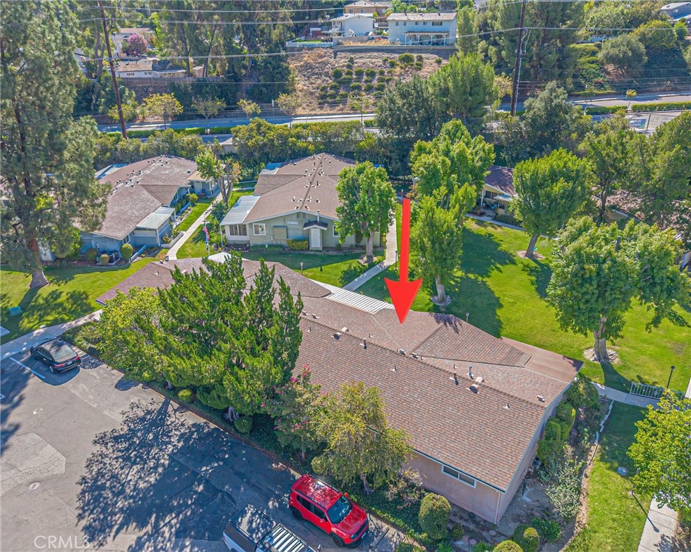 19228 B Avenue Of The Oaks Property Photo 4