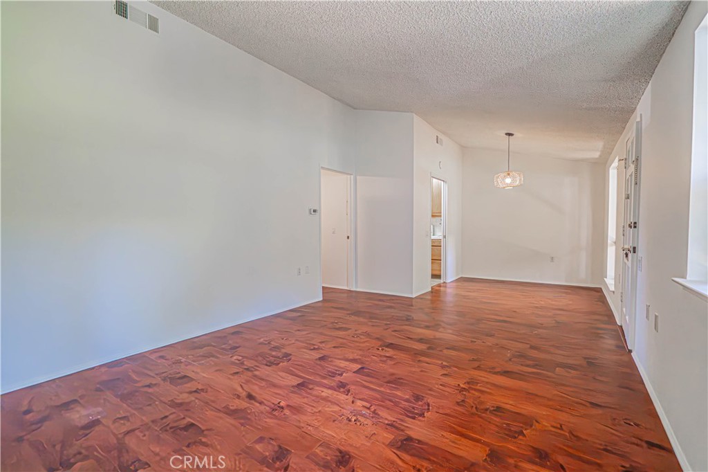 19228 B Avenue Of The Oaks Property Photo 11