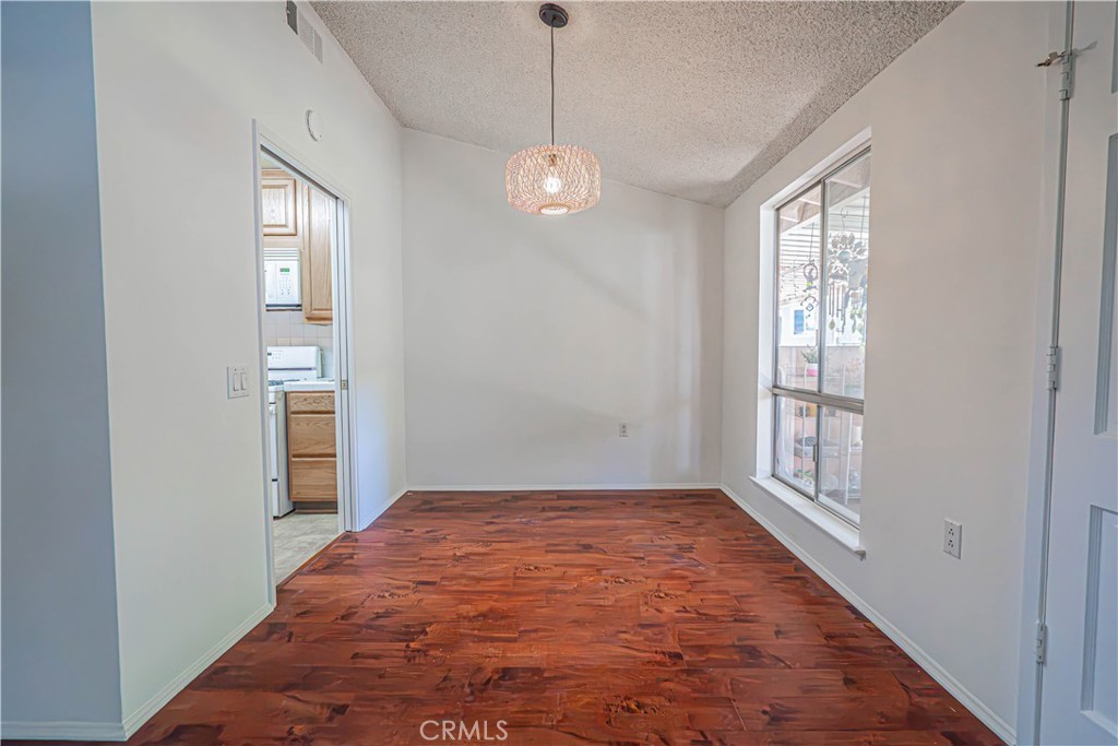 19228 B Avenue Of The Oaks Property Photo 13