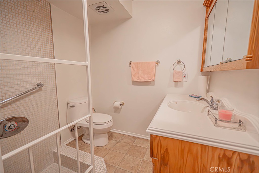 19228 B Avenue Of The Oaks Property Photo 27