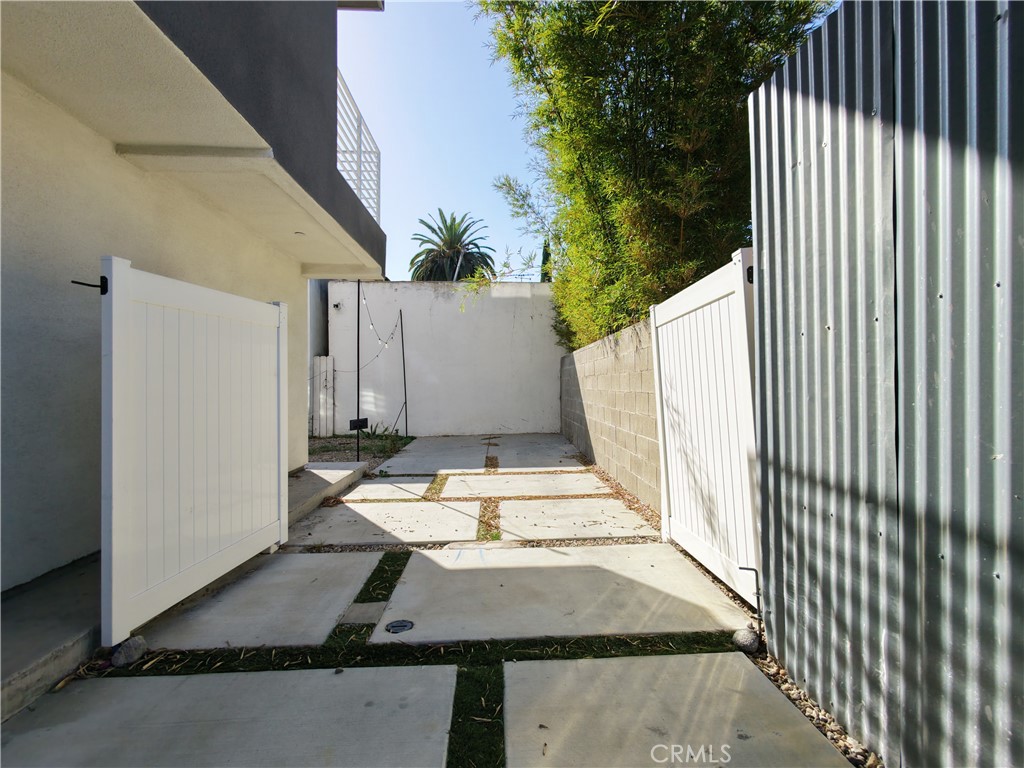 5635 Klump Avenue Property Photo 34