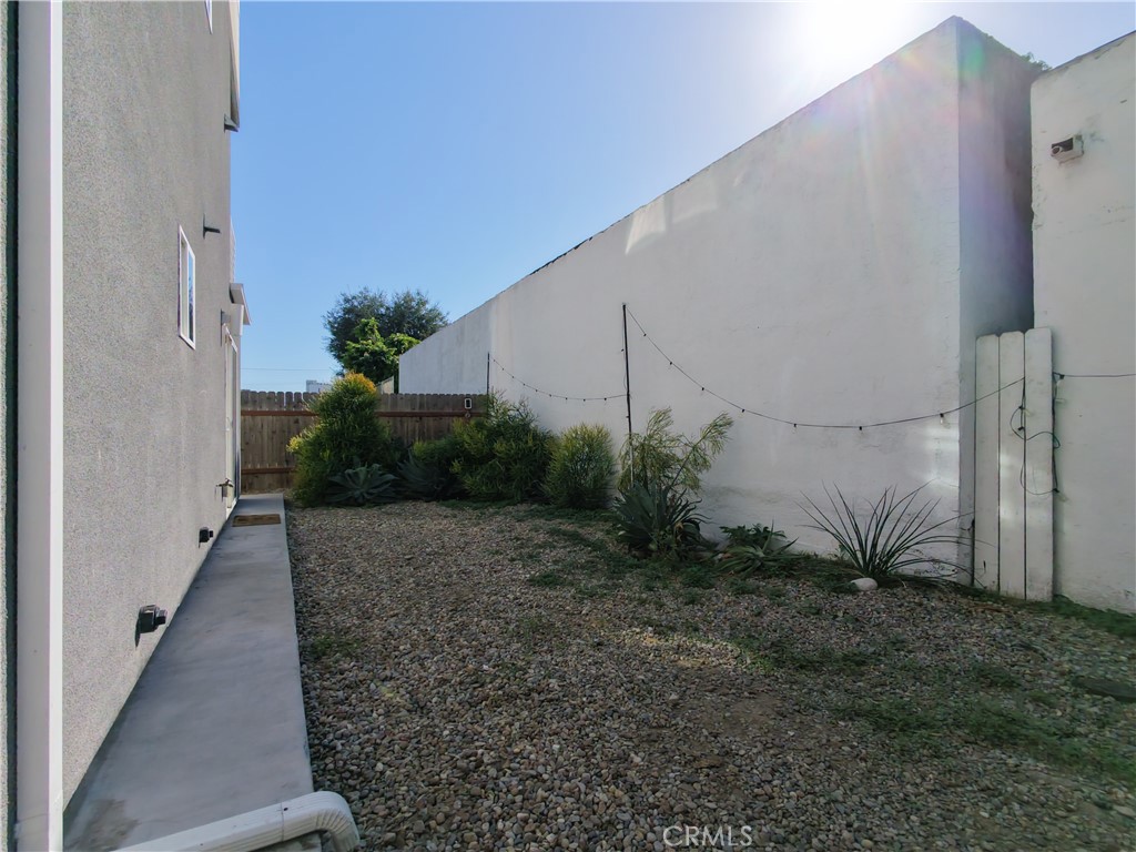 5635 Klump Avenue Property Photo 39