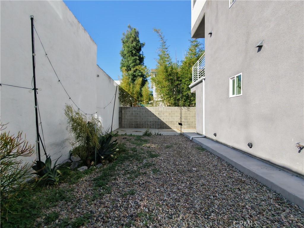 5635 Klump Avenue Property Photo 40