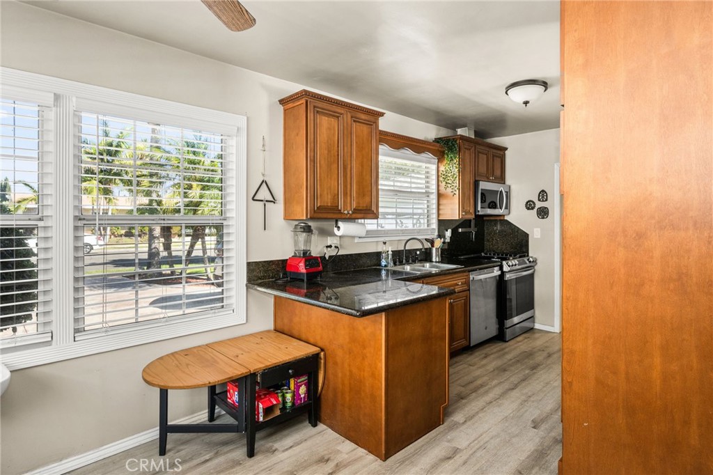 405 S Fann Property Photo 15