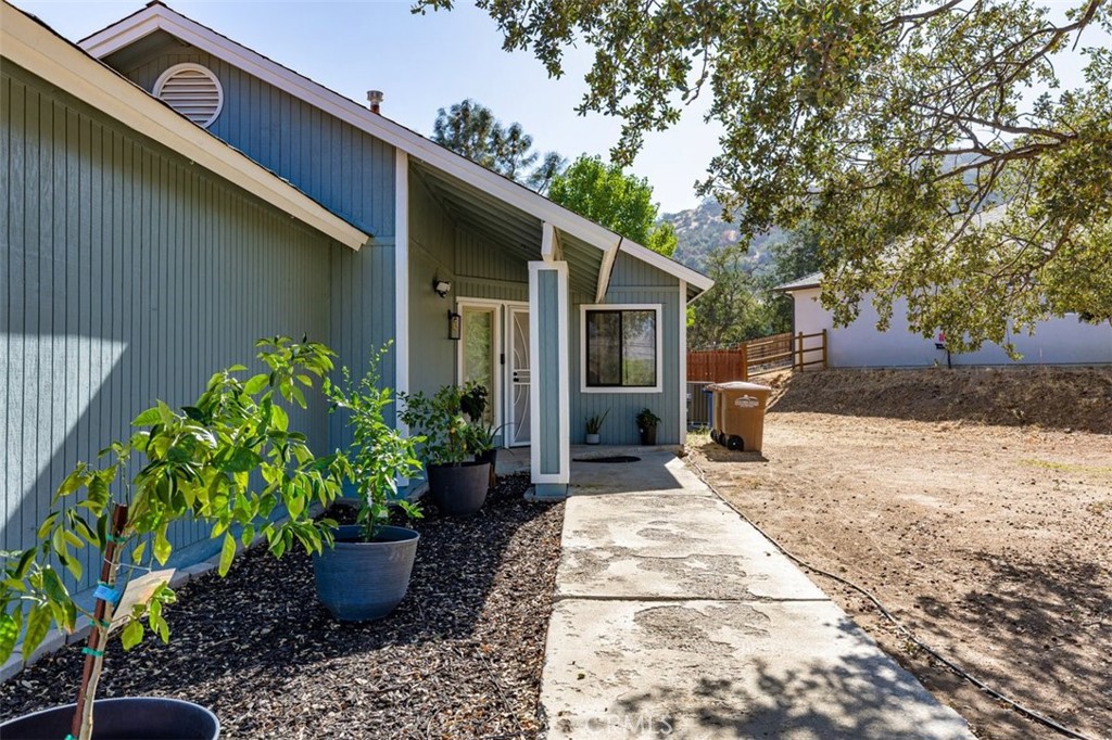 21424 Mountain Property Photo 2