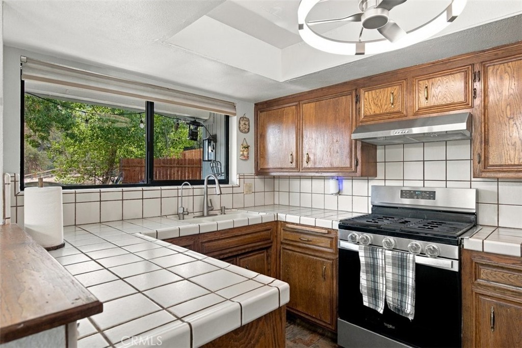 21424 Mountain Property Photo 12