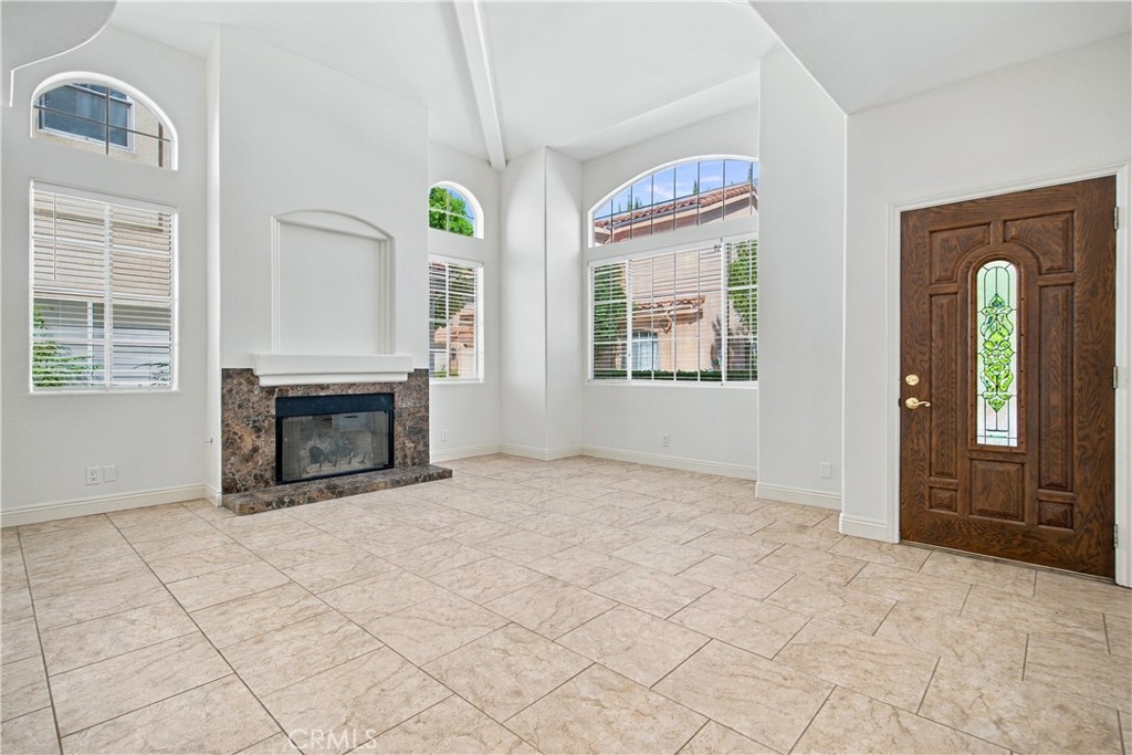 10002 Reseda Boulevard C Property Photo 5