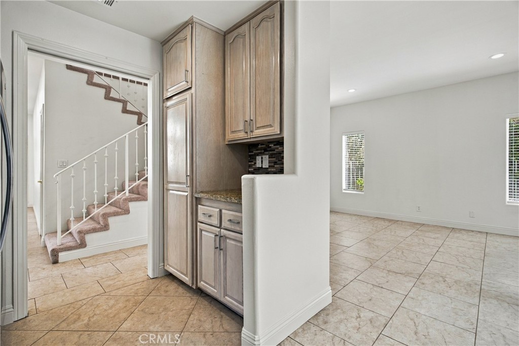 10002 Reseda Boulevard C Property Photo 14