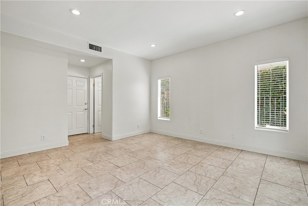 10002 Reseda Boulevard C Property Photo 16