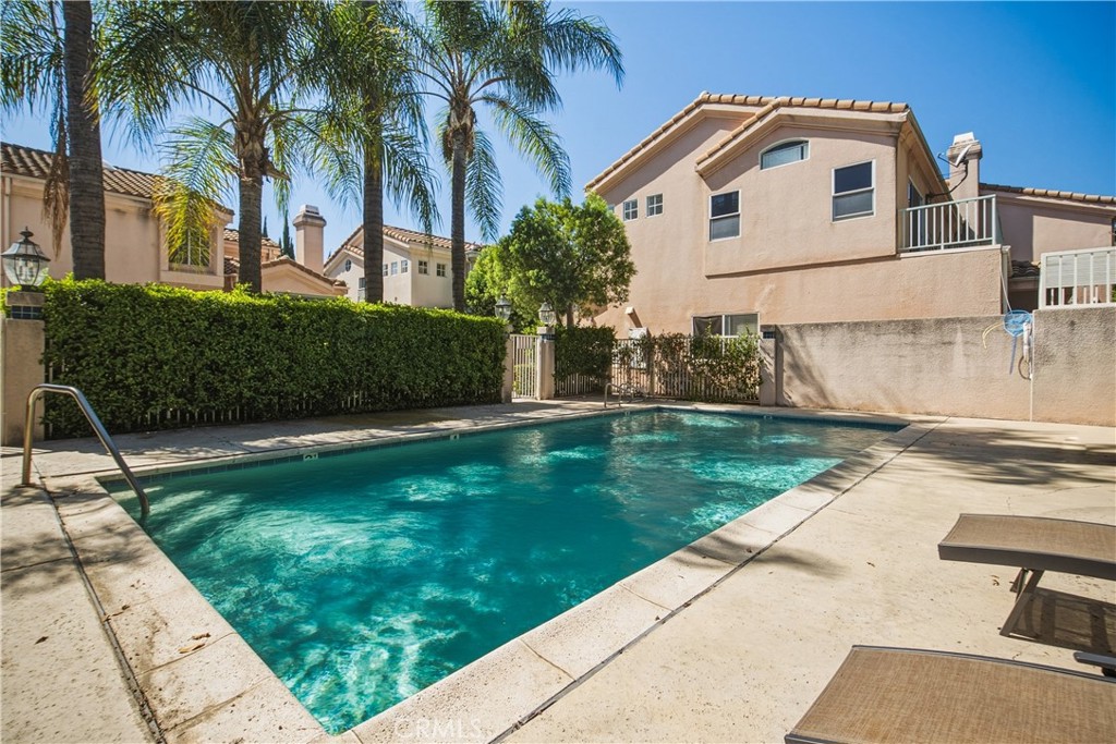 10002 Reseda Boulevard C Property Photo 45