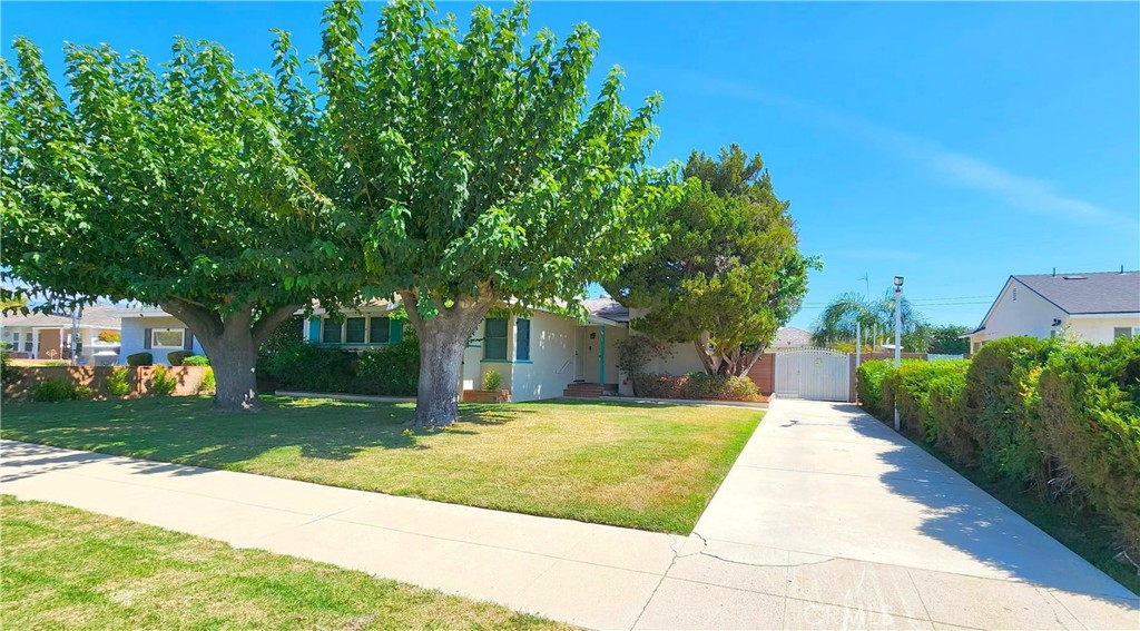 10132 Densmore Avenue Property Photo 1