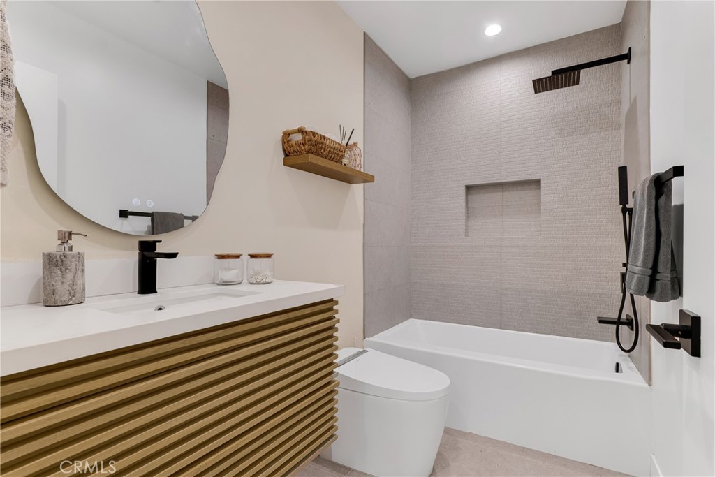 5722 Le Sage Avenue Property Photo 23
