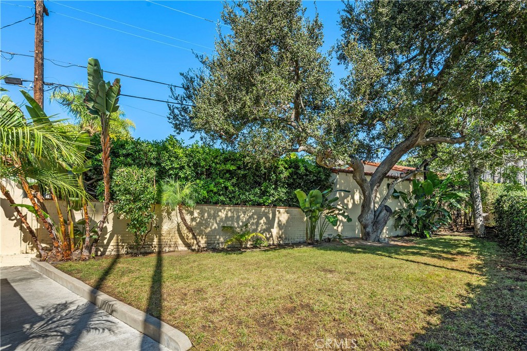 1745 Grandview Avenue Property Photo 4