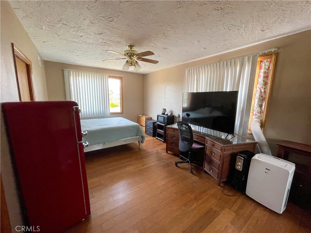 19122 Clymer Property Photo 12