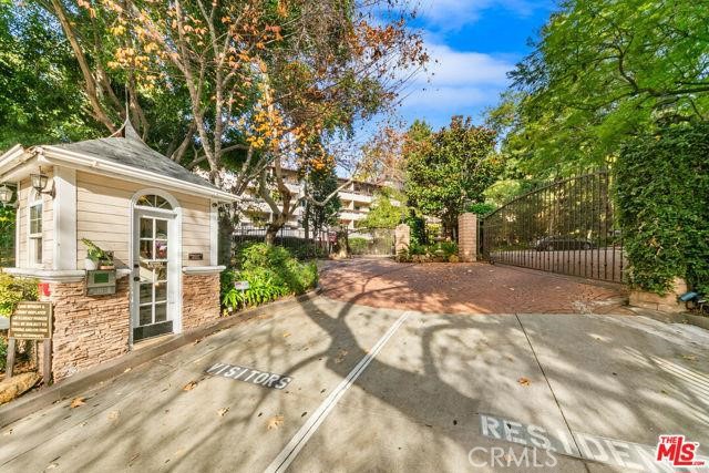 2700 Cahuenga E Property Photo 1