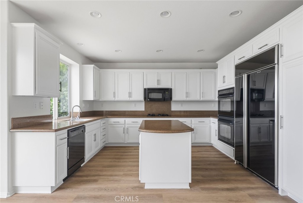 20616 Vercelli Property Photo 18