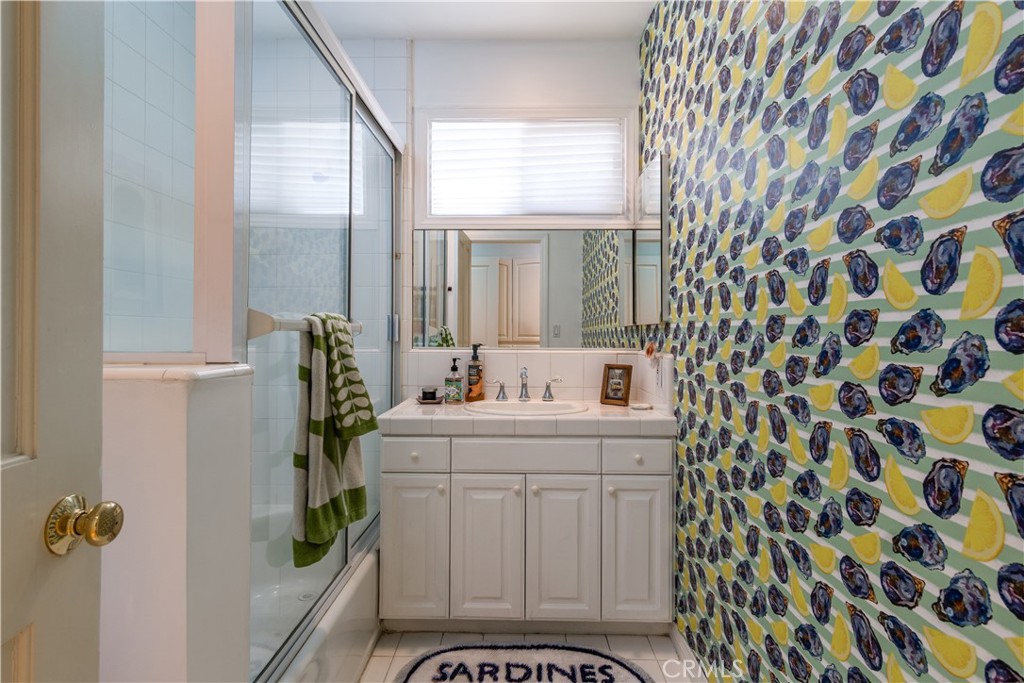 4755 Burnet Property Photo 19