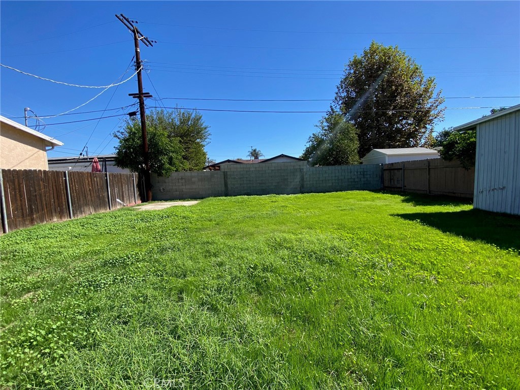 7512 Balboa Boulevard Property Photo 13