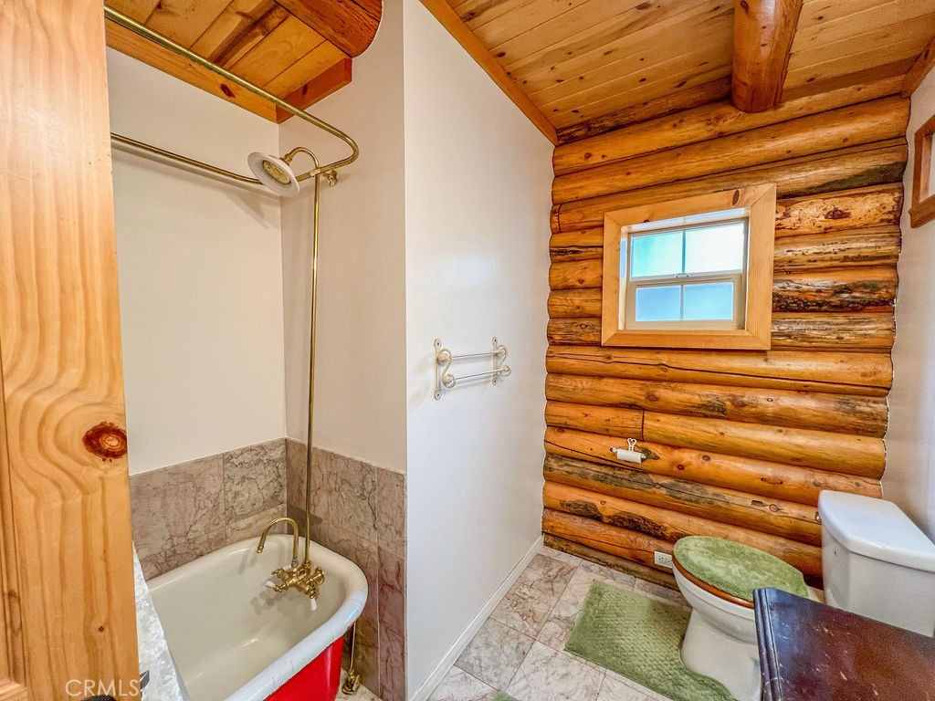 2304 Glacier Drive Property Photo 18