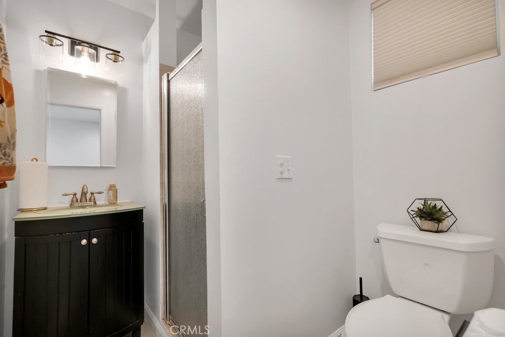 6954 Woodlake Avenue Property Photo 25
