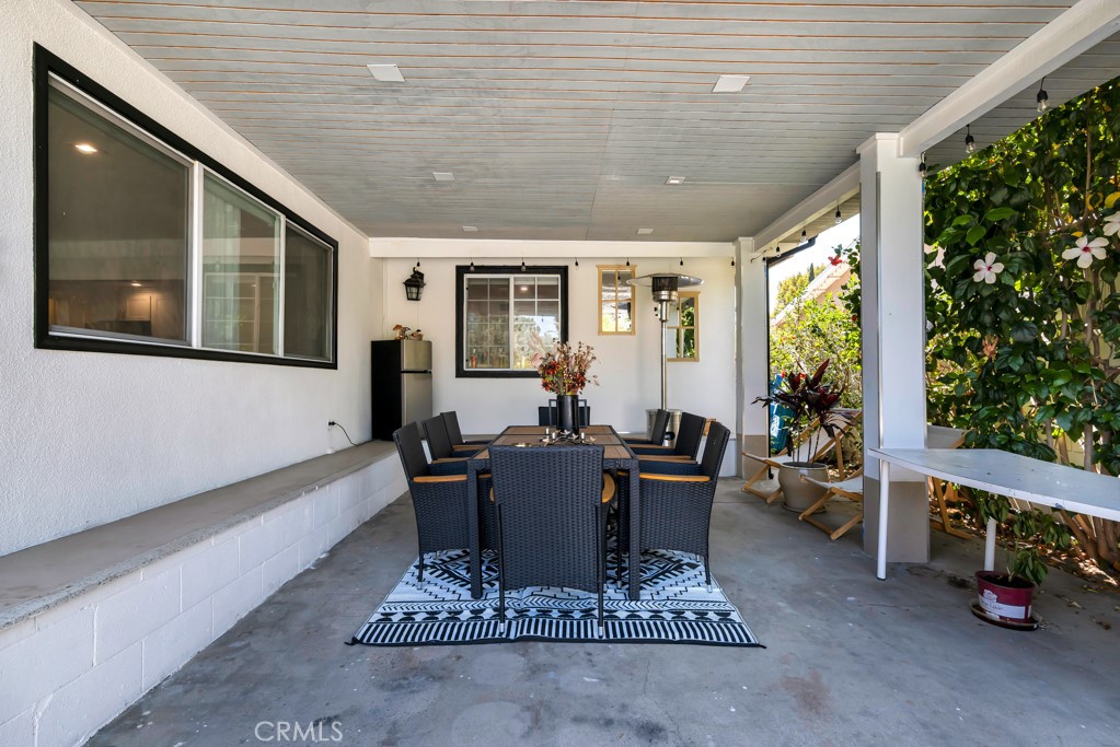 6954 Woodlake Avenue Property Photo 36